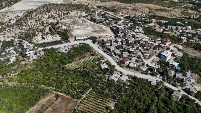 Mut’ta grup yolları yenilendi
