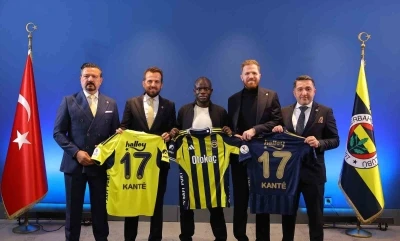 N&rsquo;Golo Kante, resmen Fenerbah&ccedil;e&rsquo;de
