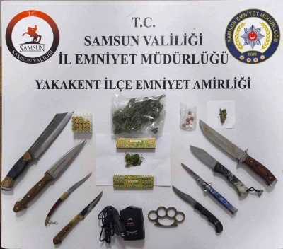 Narko alan uygulamasında silah, uyuşturucu ve radar tespit cihazı ele geçirildi
