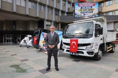 Nazilli Belediyesi&rsquo;nden 23 ayda 23 yeni ara&ccedil;
