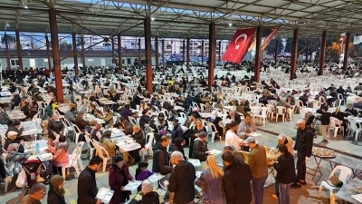 Nazilli Belediyesi Turan Mahallesi&rsquo;nde g&ouml;n&uuml;l sofrası kurdu
