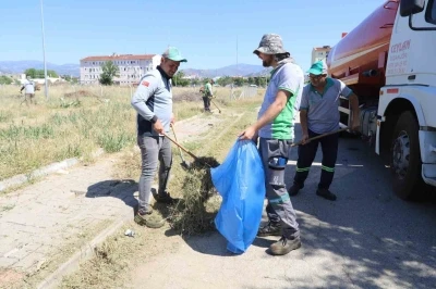 Nazilli&rsquo;de belediye ekipleri sahaya indi

