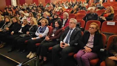 Nazilli’de Cumhuriyetin ilk kadın vekilleri konuşuldu
