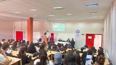 Nazilli MYO&rsquo;da Kariyer G&uuml;n&uuml; Etkinliği

