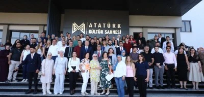 Nejat Ko&ccedil;er, GA&Uuml;N Sosyal Bilimler MYO mezuniyet t&ouml;renine katıldı