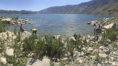 Nemrut Krater Gölü’nde mangal yakan 2 kişiye 5 bin 906 TL idari para cezası
