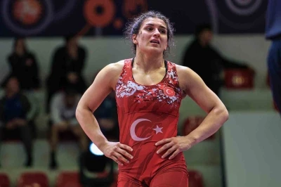 Nesrin Baş&rsquo;tan bronz madalya
