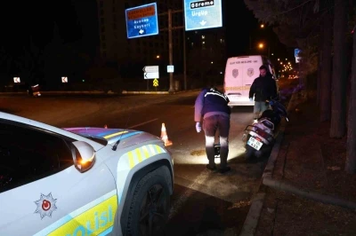 Nevşehir&rsquo;de devrilen motosikletin s&uuml;r&uuml;c&uuml;s&uuml; yaralandı
