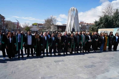 Niğde Barosu Başkanı &Ouml;zt&uuml;rk: "Mesleğin g&uuml;&ccedil;s&uuml;zleşmesi, doğrudan vatandaşların adalete erişimini zedeler"
