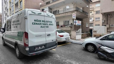 Niğde&rsquo;de bir kişi apart dairede &ouml;l&uuml; bulundu
