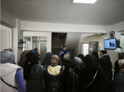 Niğde&rsquo;de polisten vatandaşa dolandırıcılık uyarısı
