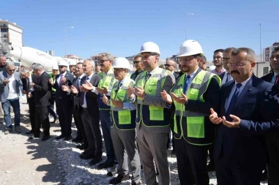 Niğde’de Tapu ve Kadastro hizmet binasının temeli atıldı
