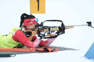 Niğdeli sporcu, milli kayak&ccedil;ı Ebru Tuncer Erzurum&rsquo;daki yarışı zirvede tamamladı
