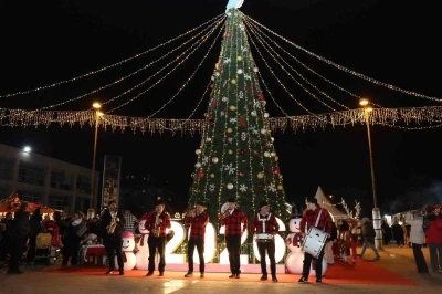 Nil&uuml;fer&rsquo;de yeni yıl coşkusu başladı
