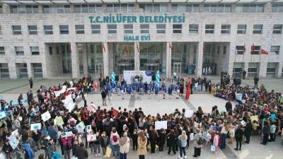 Nilüferli çocuklardan ’gelecek’ için anlamlı yürüyüş
