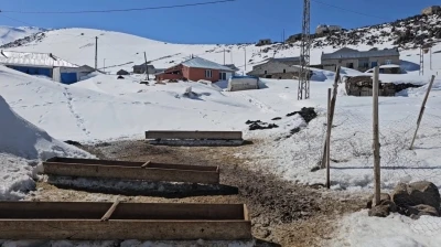 Nisanda kara g&ouml;m&uuml;len mahalle: Kışkılı&rsquo;ya bahar gelmedi
