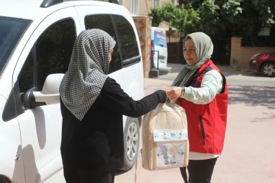 Nizip Belediyesi, "Hoş Geldin Bebek" projesiyle ailelerin sevincini paylaşıyor