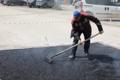 Nizip&rsquo;te yol bakım ve onarım &ccedil;alışmaları aralıksız s&uuml;r&uuml;yor
