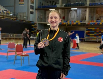 Nurbade Büber İspanya’da Akdeniz Şampiyonu oldu
