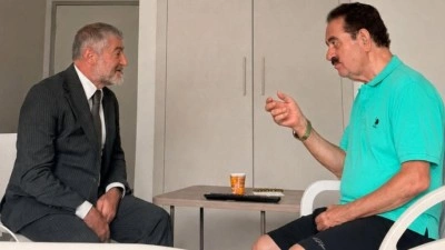Nureddin Nebati, İbrahim Tatlıses'i ziyaret etti