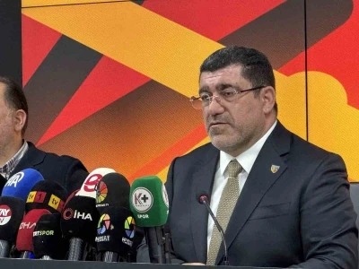 Nurettin A&ccedil;ıkalın: "Daha iyi yaparım diyen varsa gelsin, kul&uuml;b&uuml;n anahtarını bug&uuml;n teslim edeyim"
