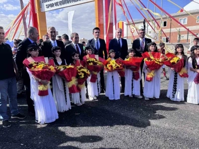 Nusaybin’de Adnan Polat Galatasaray Spor ve Eğitim Merkezi açıldı
