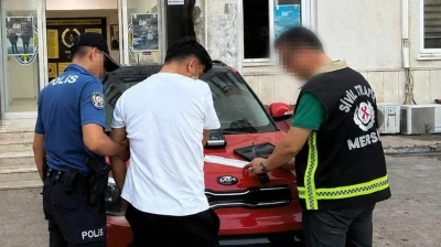 O anları ara&ccedil; kamerası kaydetti: Trafiği tehlikeye d&uuml;ş&uuml;rd&uuml; 261 bin TL ceza yedi
