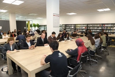 OD&Uuml;&rsquo;de kitap okuma etkinliği

