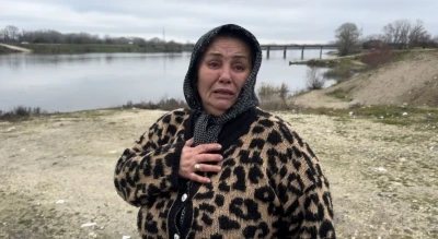 Oğlu nehirde kaybolan annenin 4 g&uuml;nd&uuml;r g&ouml;z&uuml; yaşlı bekleyişi
