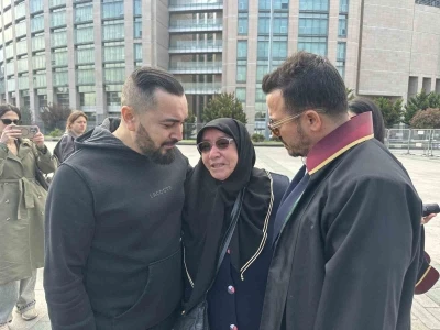 Oğlunu, gelinini ve iki torununu kaybeden baba Yılmaz B&ouml;cek: "G&ouml;z g&ouml;re g&ouml;re &ouml;l&uuml;me gittiler"
