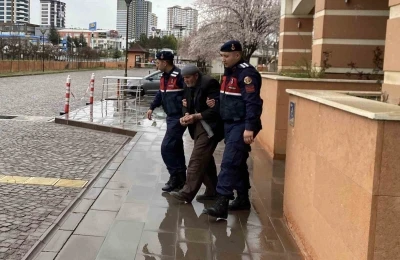 Oğlunu t&uuml;fekle &ouml;ld&uuml;ren baba tutuklandı

