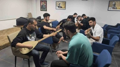 &Ouml;ğrenci yurdunda satran&ccedil; turnuvası heyecanı yaşandı
