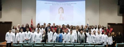 Öğrenciler beyaz önlüklerini giydi
