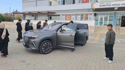 Öğrenciler TOGG’u yakından tanıdı
