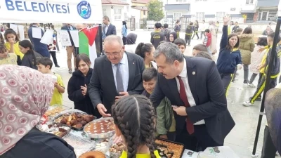 Öğrencilerden Filistin’e destek
