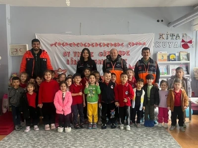 &Ouml;ğrencilerden Gazze&rsquo;ye anlamlı okullarda afet ve yangın farkındalık eğitimi verildi
