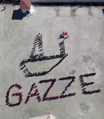 Öğrencilerden Gazze’ye destek mesajı

