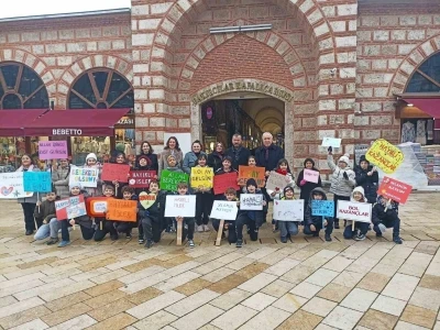 &Ouml;ğrencilerden "T&uuml;rkiye Selamlaşıyor" projesi kapsamında anlamlı ziyaret
