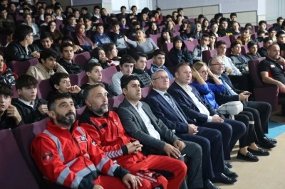 Öğrencilere afet bilinci eğitimi
