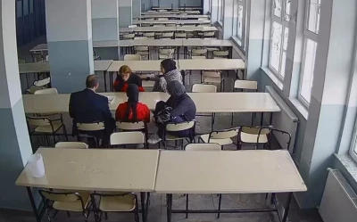 &Ouml;ğrencisini Heimlich manevrasıyla kurtardı
