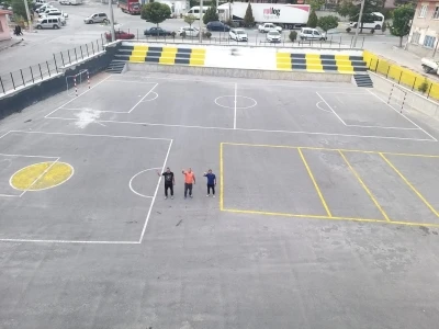 Öğretmenlerden örnek davranış
