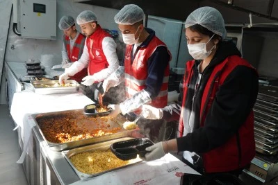 Ramazan&rsquo;ın Paylaşma Ruhu &Ouml;kkeşiye İmareti&rsquo;nde Yaşandı