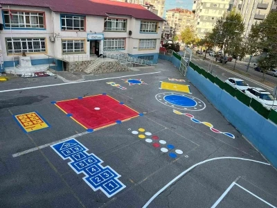 Okul bahçeleri güzelleşiyor
