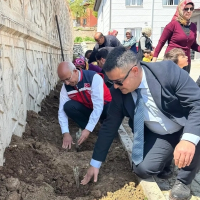 Okul Bah&ccedil;eleri Lavanta Kokuyor