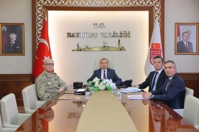 Okul g&uuml;venliğine y&ouml;nelik alınacak tedbirler VKS toplantısında g&ouml;r&uuml;ş&uuml;ld&uuml;