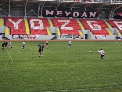 Okul sporları futbol gen&ccedil;ler grup yarışmaları 288 sporcunun katılımıyla Yozgat&rsquo;ta başladı