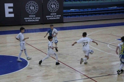 Okul Sporları m&uuml;sabakaları t&uuml;m heyecanıyla s&uuml;r&uuml;yor
