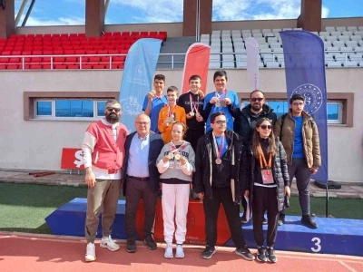 &lsquo;Okul Sporları &Ouml;zel Sporcular Gen&ccedil;ler ve Yıldızlar Atletizm M&uuml;sabakaları&rsquo; tamamlandı
