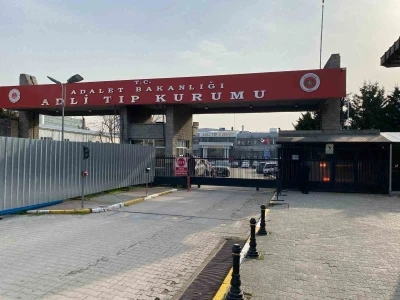 Okuldaki saldırıda hayatını kaybeden Fatmanur &ouml;ğretmenin cenazesi Adli Tıp Kurumu&rsquo;ndan alındı
