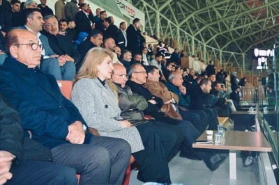 &Ouml;lmeztoprak&rsquo;tan yoğun saha mesaisi
